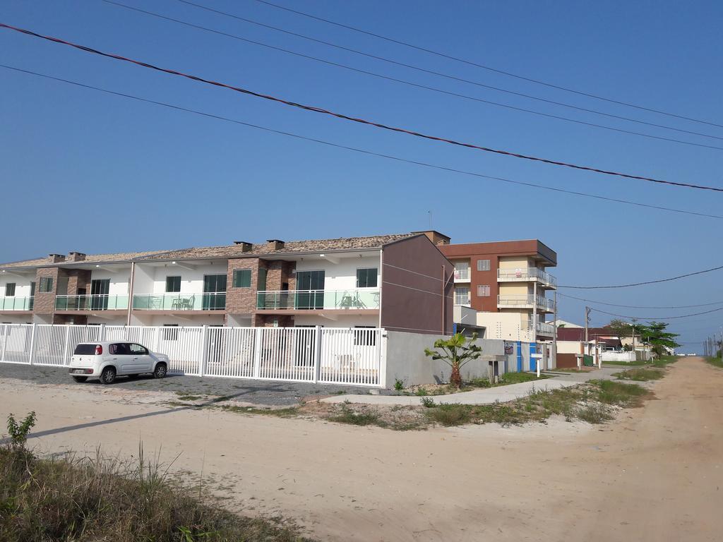 Conjunto Residencial Verdes Mares Guaratuba Extérieur photo